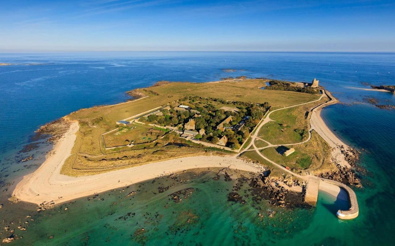 Maison Normande Proche De La Mer Et Des Lieux Touristiques Quettehou Eksteriør billede