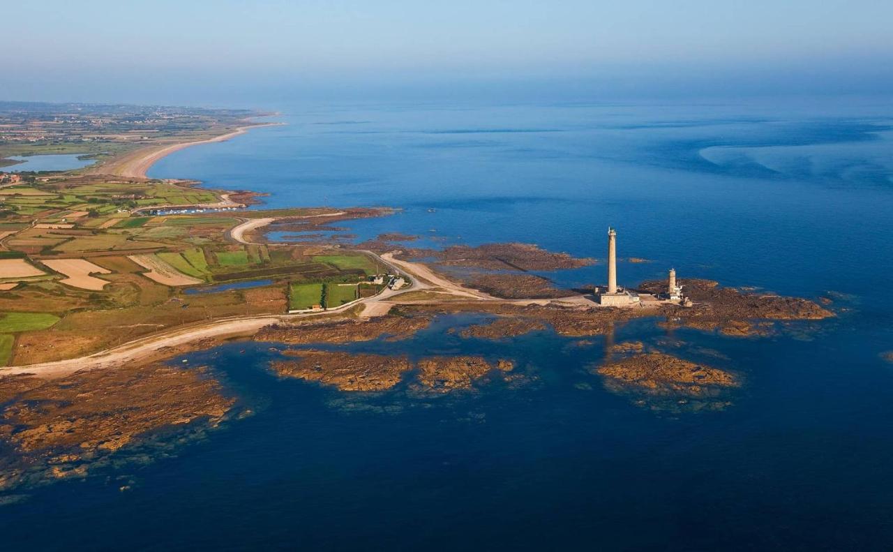 Maison Normande Proche De La Mer Et Des Lieux Touristiques Quettehou Eksteriør billede